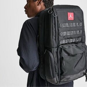 Nike air jordan collector black and red